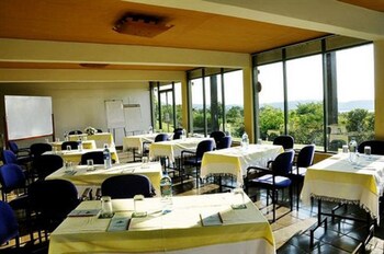 giritale hotel