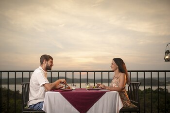 Giritale Hotel,In Giritale,4 star