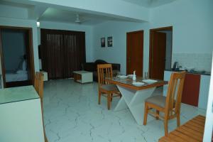 utsavam hotel apartments