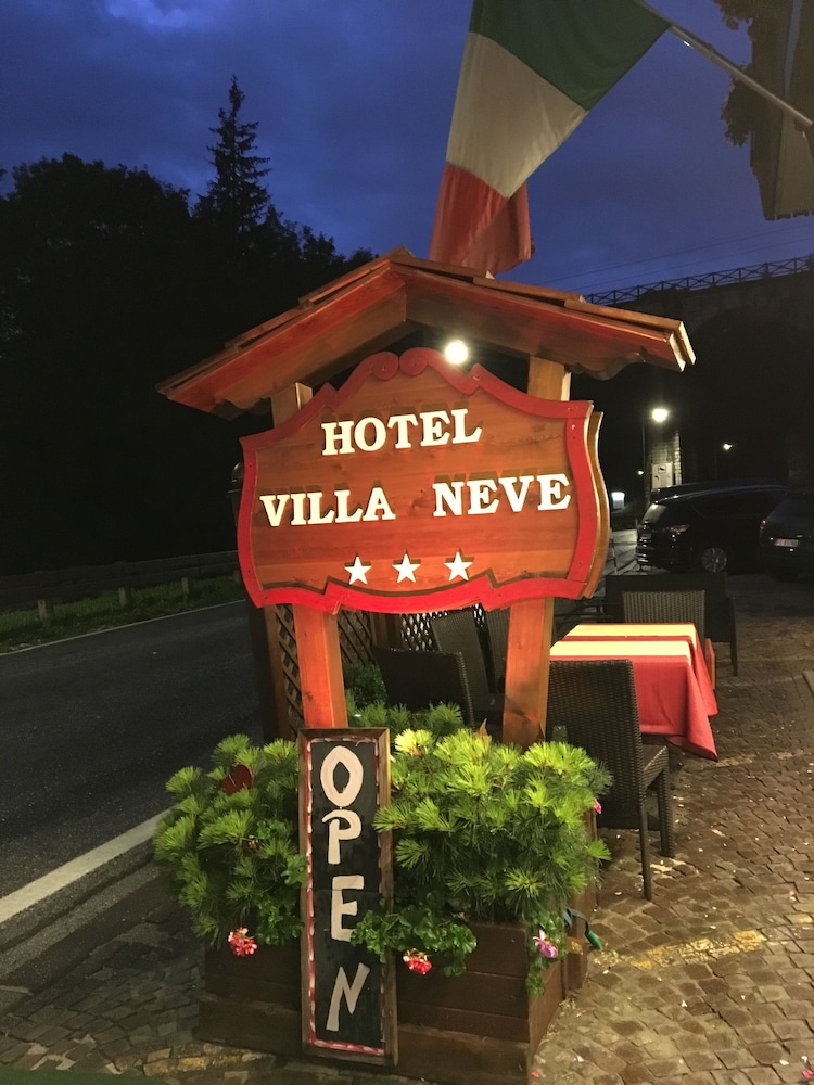 hotel meuble villa neve