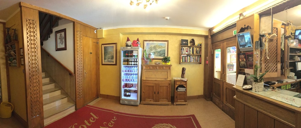 hotel meuble villa neve