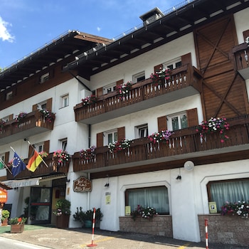 hotel meuble villa neve
