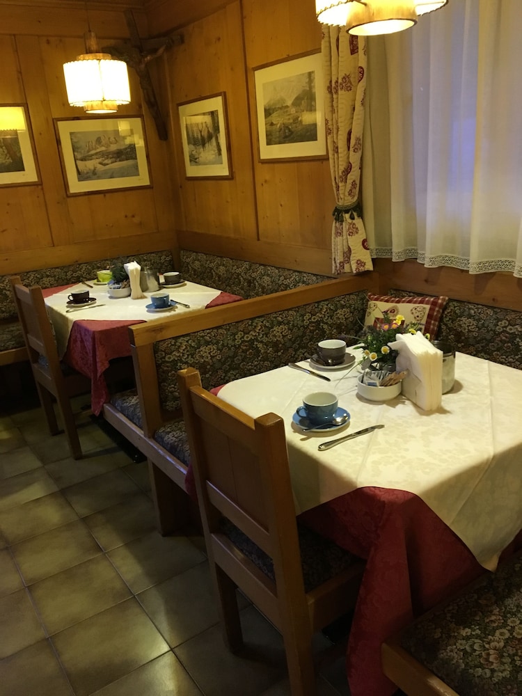 hotel meuble villa neve