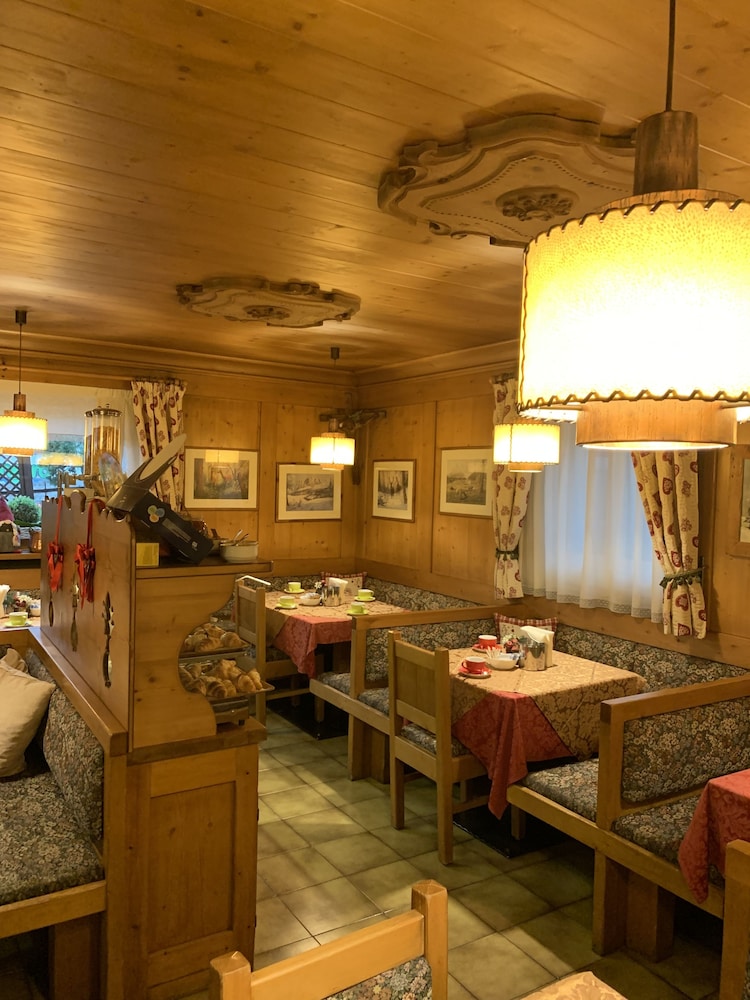 hotel meuble villa neve