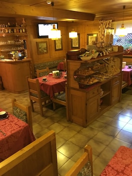hotel meuble villa neve