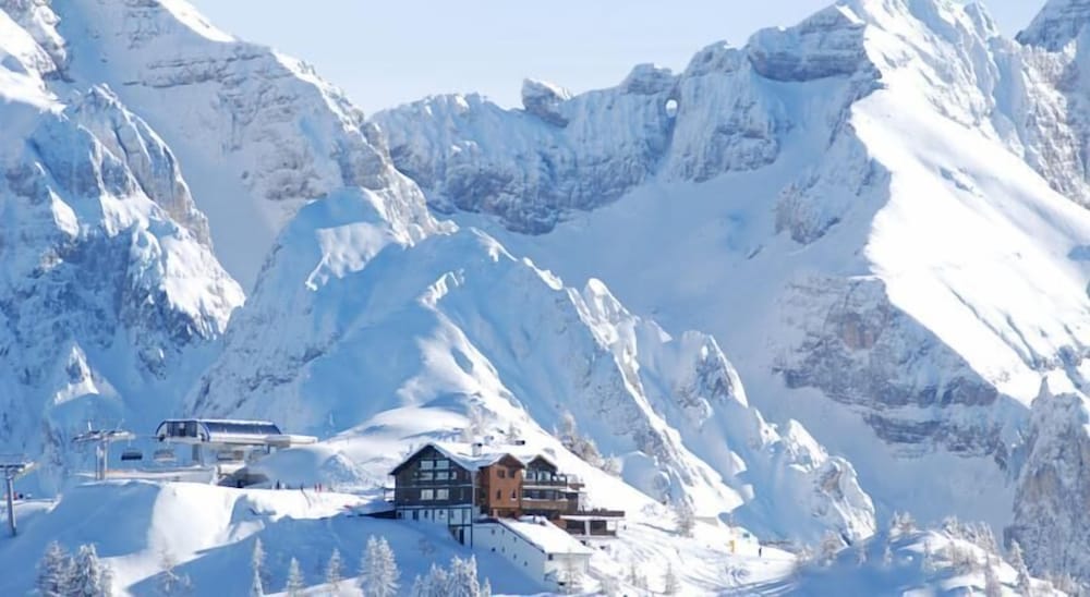 gaia wellness residence hotel