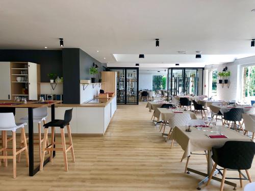 Hôtel Altia,In Neuville-En-Ferrain,3 star