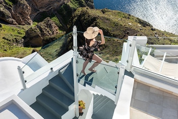 adamant suites adults only