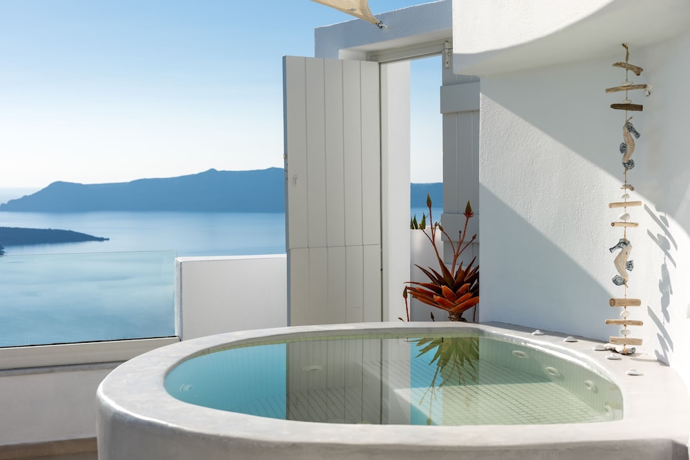 adamant suites adults only