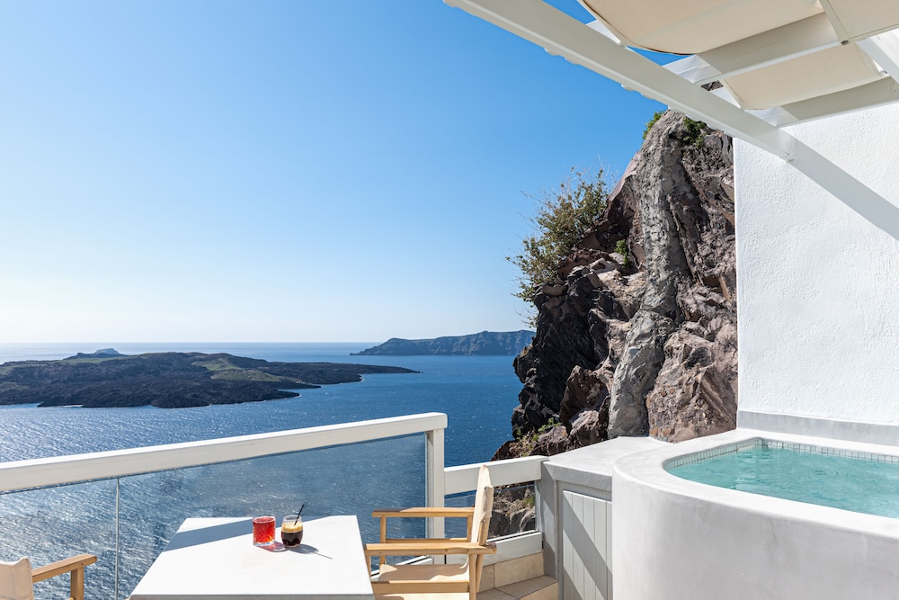adamant suites adults only