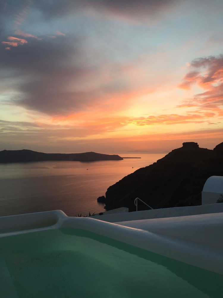 mirabo luxury villas adults only