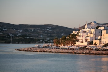 paros