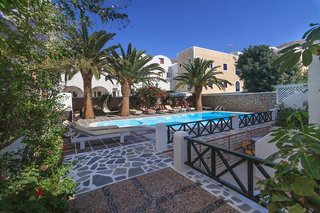 Sellada Beach,Perissa>>Fira,4 star