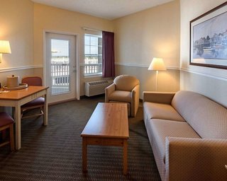 Comfort Suites Chincoteague Island Bayfront Resort,Chincoteague Island>>Chincoteague,3 star