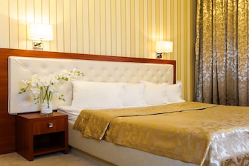 jolly alon hotel