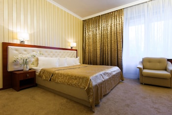 jolly alon hotel