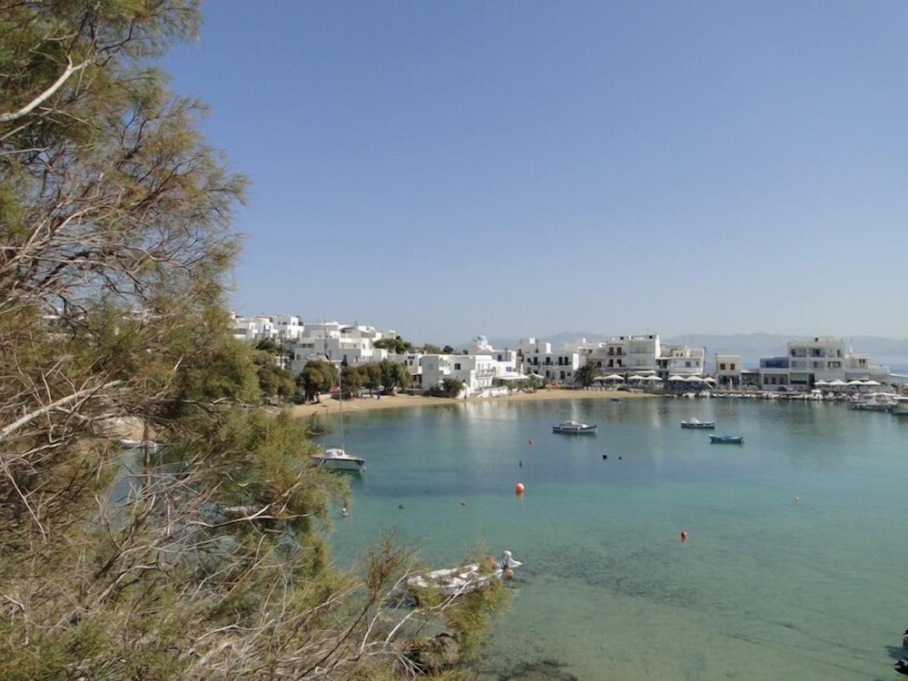 paros