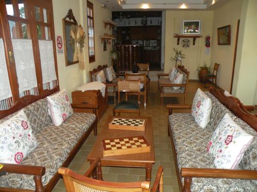 Maistrali,Ermoupoli>>Cyclades Islands,3 star