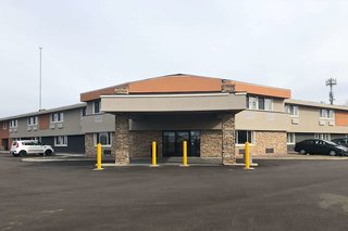 Quality Inn Madison West Near University Area,Near West Towne Mall,3 star