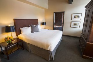 Cork Factory Hotel,Pennsylvania>>Lancaster,3 star
