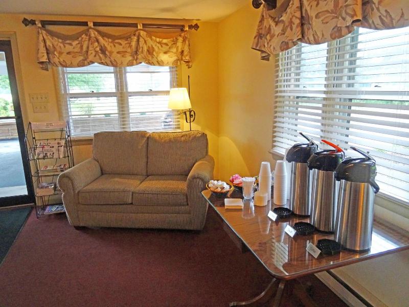 Amish Country Motel,East Lampeter Township>>Bird In Hand,2 star