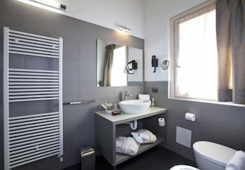harmony suite hotel