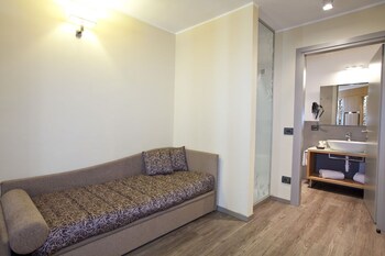 harmony suite hotel