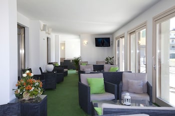 harmony suite hotel
