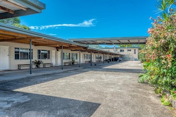demi view motel