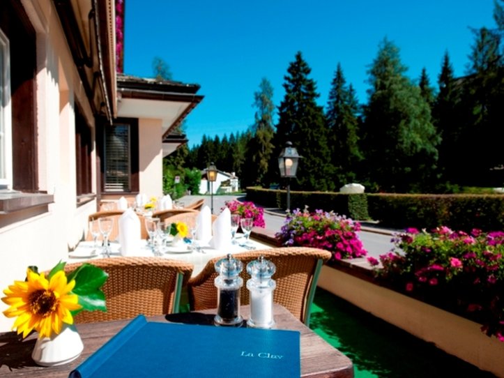 adula hotel