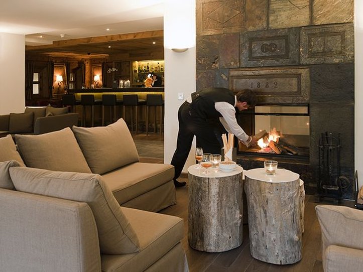 adula hotel