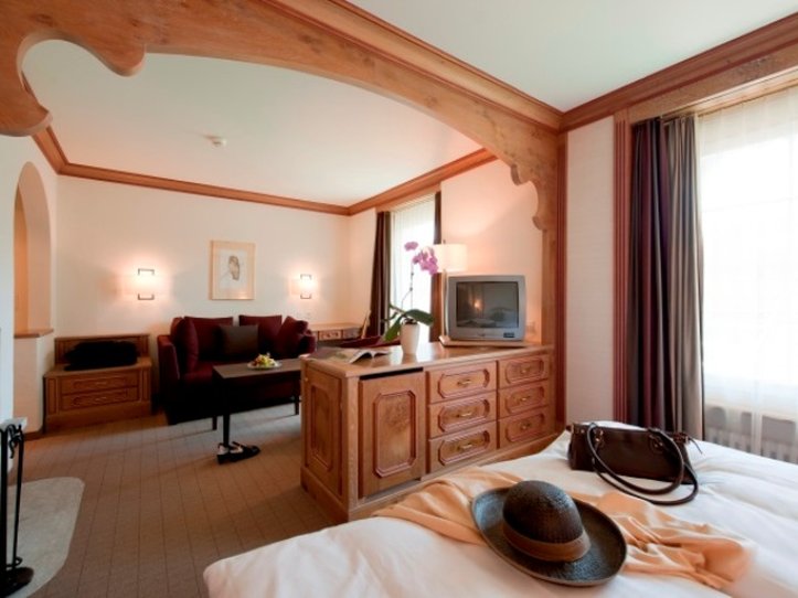 adula hotel
