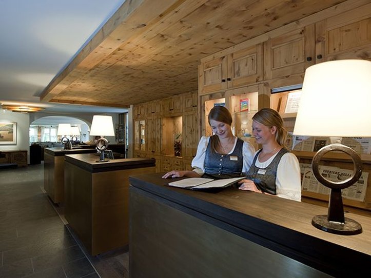 adula hotel