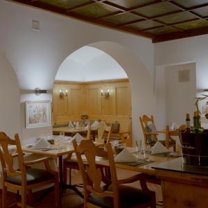 adula hotel