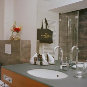 adula hotel