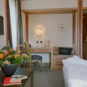 adula hotel