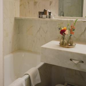 adula hotel