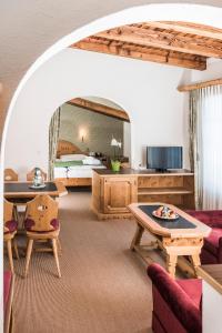 adula hotel