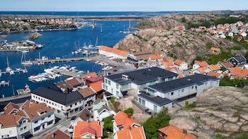 hotell kungshamn suites
