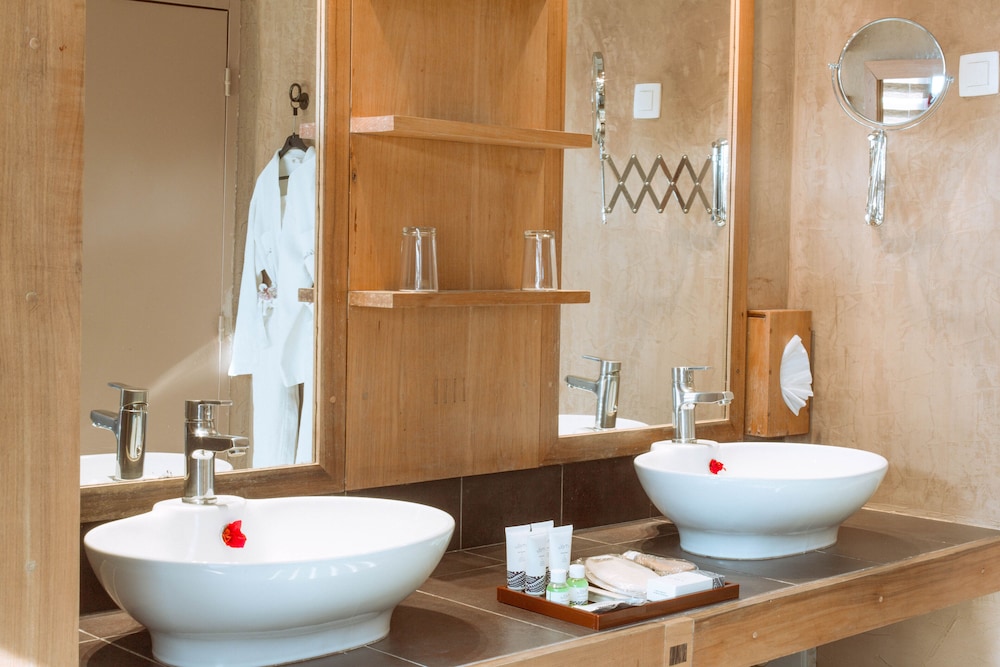 movenpick resort lamantin saly