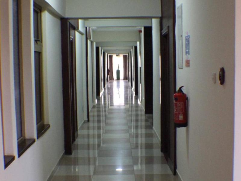 Royal Nick Hotel,Ashaiman>>Accra,4 star