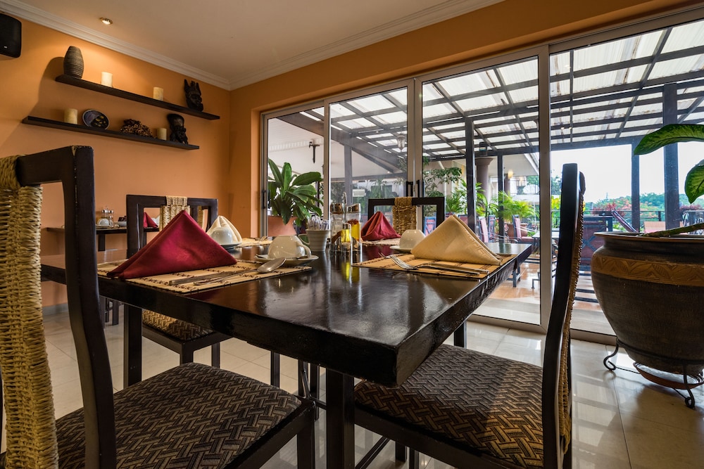 midindi hotel
