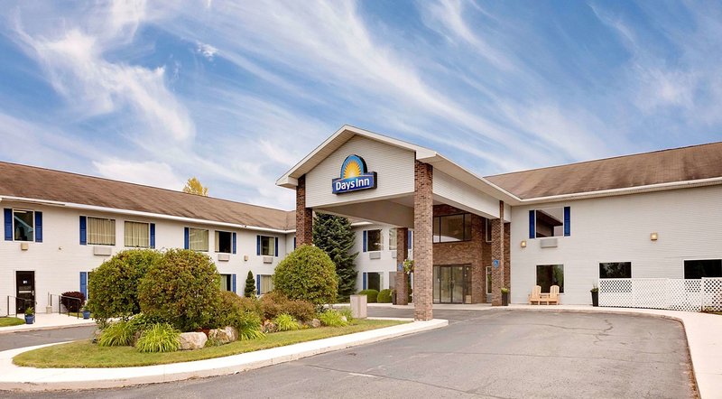 Days Inn By Wyndham Cadillac