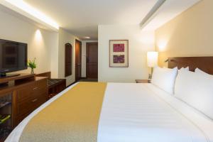 Ghl Hotel Capital,Calle 25B N69 A-50,4 star
