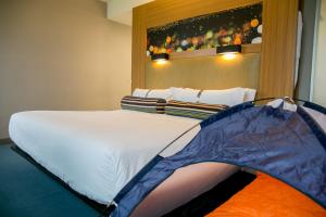 aloft bogota airport