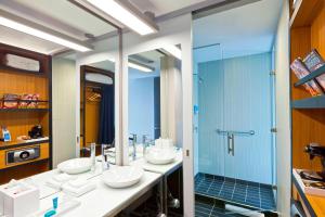 aloft bogota airport