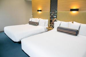 aloft bogota airport