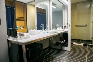 aloft bogota airport