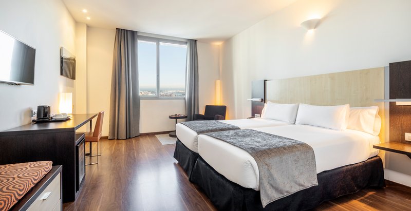 hotel ilunion aqua 4