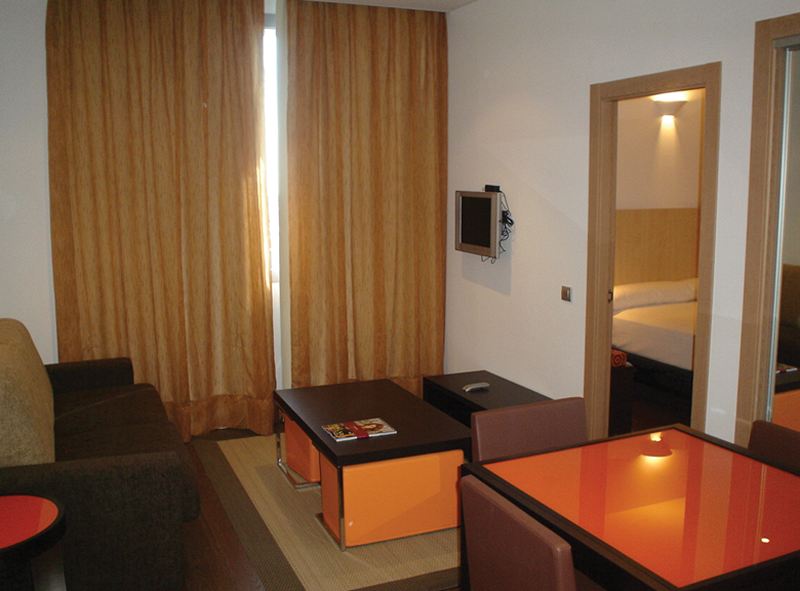 hotel ilunion aqua 4